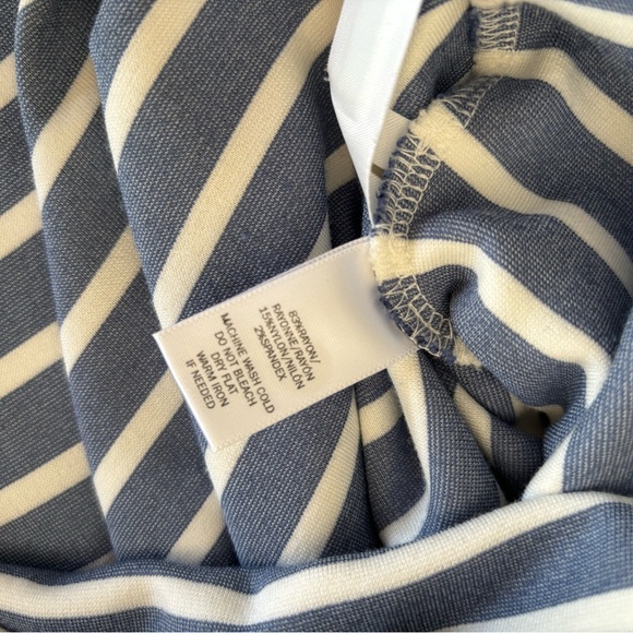 🌿🦋 Ann Taylor Loft Stripped Skirt - Picture 7 of 8